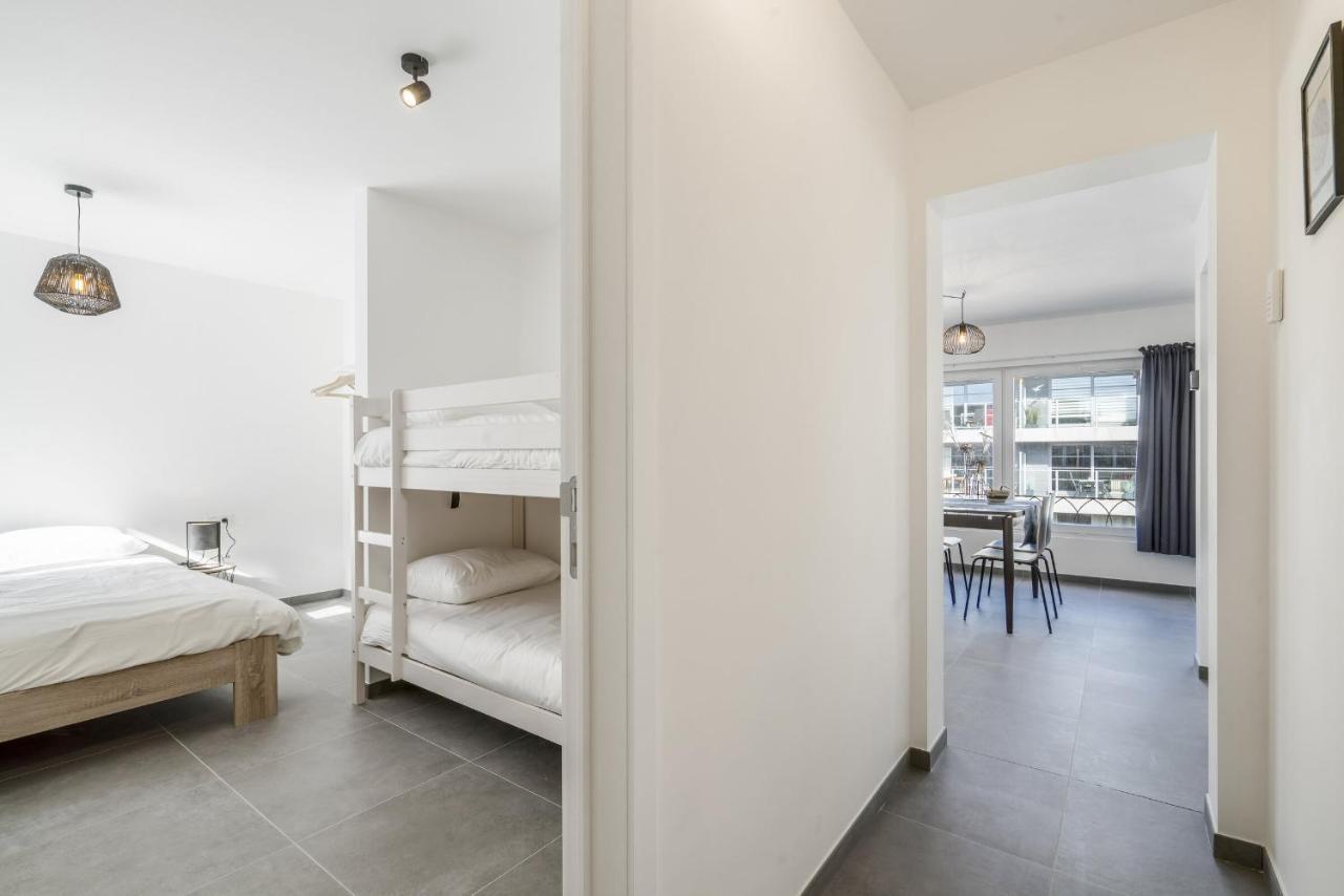 Delightful Family Apartment At Only 50 Meters From The Beach / Panne A Cote De Panne Kültér fotó