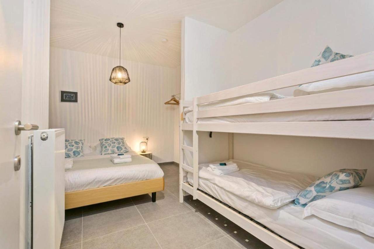 Delightful Family Apartment At Only 50 Meters From The Beach / Panne A Cote De Panne Kültér fotó