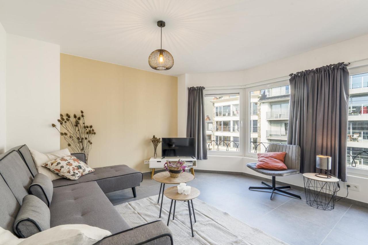 Delightful Family Apartment At Only 50 Meters From The Beach / Panne A Cote De Panne Kültér fotó