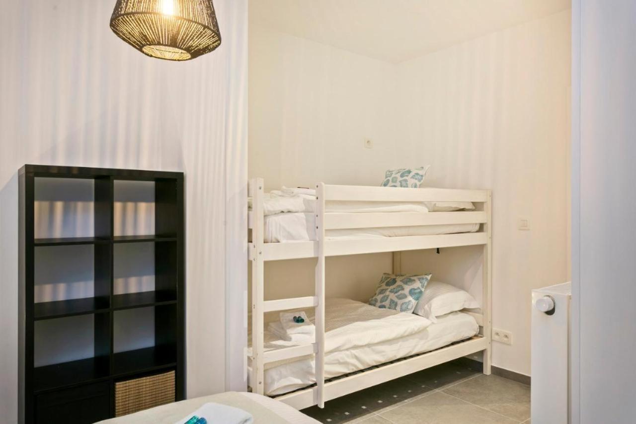 Delightful Family Apartment At Only 50 Meters From The Beach / Panne A Cote De Panne Kültér fotó
