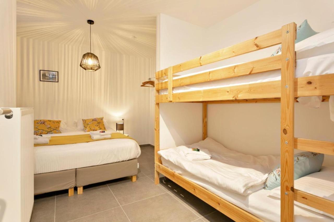 Delightful Family Apartment At Only 50 Meters From The Beach / Panne A Cote De Panne Kültér fotó